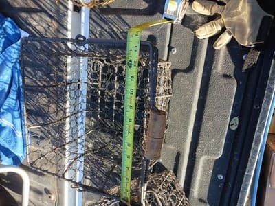 Rustic Large Heavy Wire Farmhouse Basket With Wooden Handles, 16” - Thumbnail 8