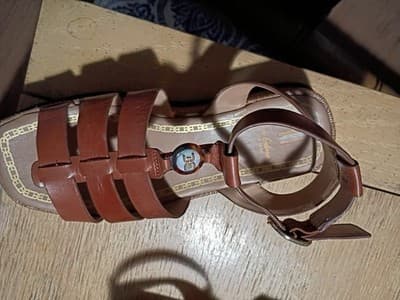 Sam Edelmon Wedged 3 Inch Ankle Strap Sandle With Gold Hardware - Thumbnail 8