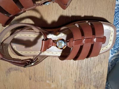 Sam Edelmon Wedged 3 Inch Ankle Strap Sandle With Gold Hardware - Thumbnail 5