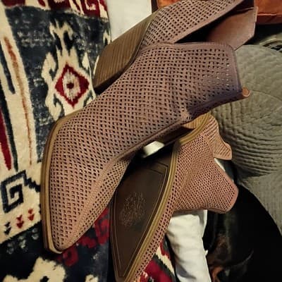 Vince Camuto Gibbela Perforated Woven Booties Tan Sz 11 Zip Detail - Thumbnail 6