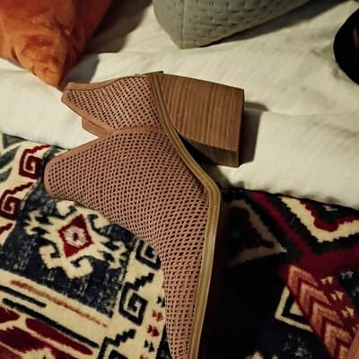 Vince Camuto Gibbela Perforated Woven Booties Tan Sz 11 Zip Detail - Thumbnail 3