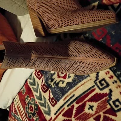 Vince Camuto Gibbela Perforated Woven Booties Tan Sz 11 Zip Detail - Thumbnail 5