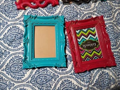 Kirkland Home 5x7 Picture Frame Set Of Two Blue And Red Plastic Vintage Style
