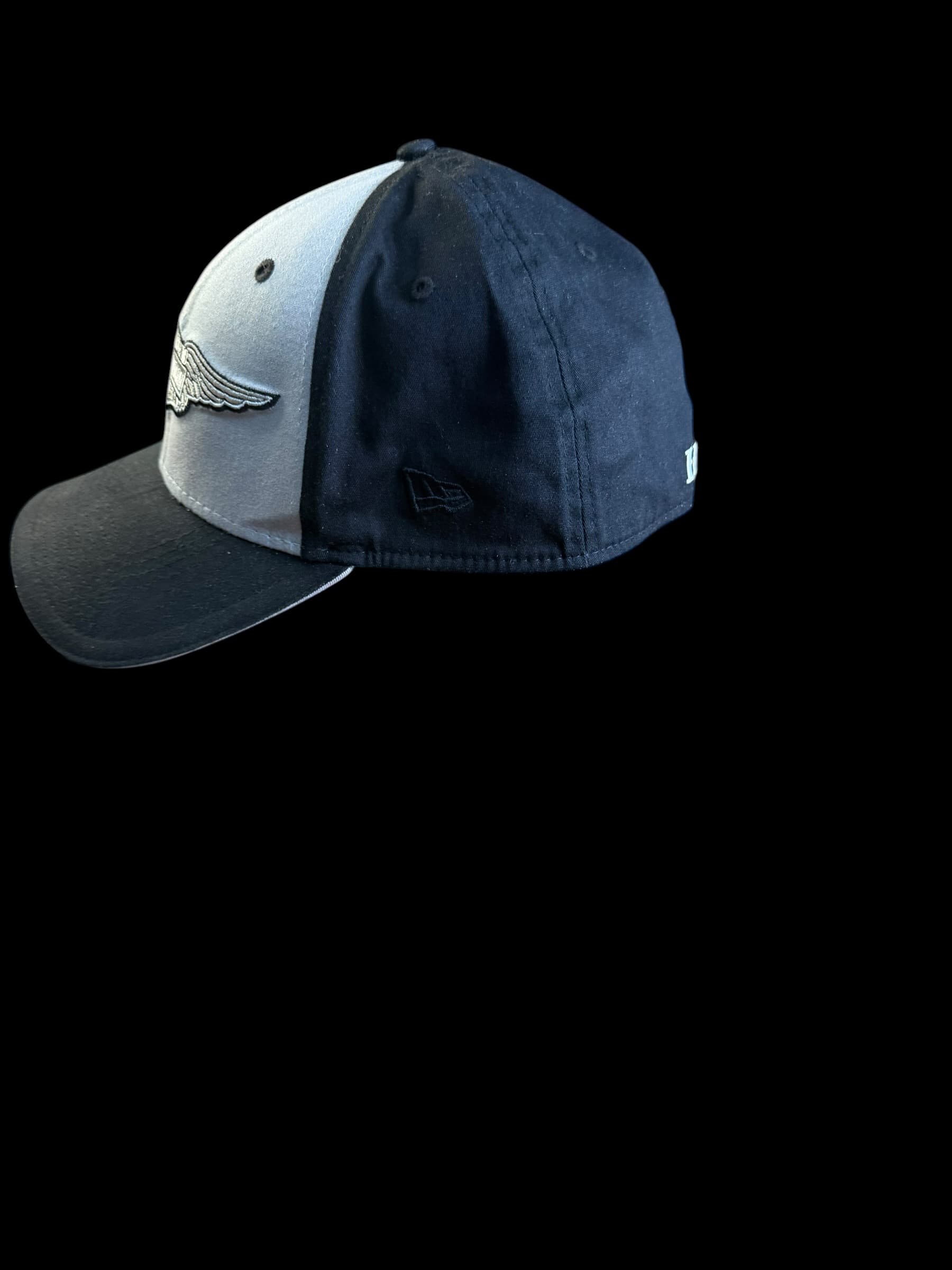 Harley-Davidson New Era 39THIRTY Winged Logo Flex Fit Hat Gray Black L/XL Used - Thumbnail 4