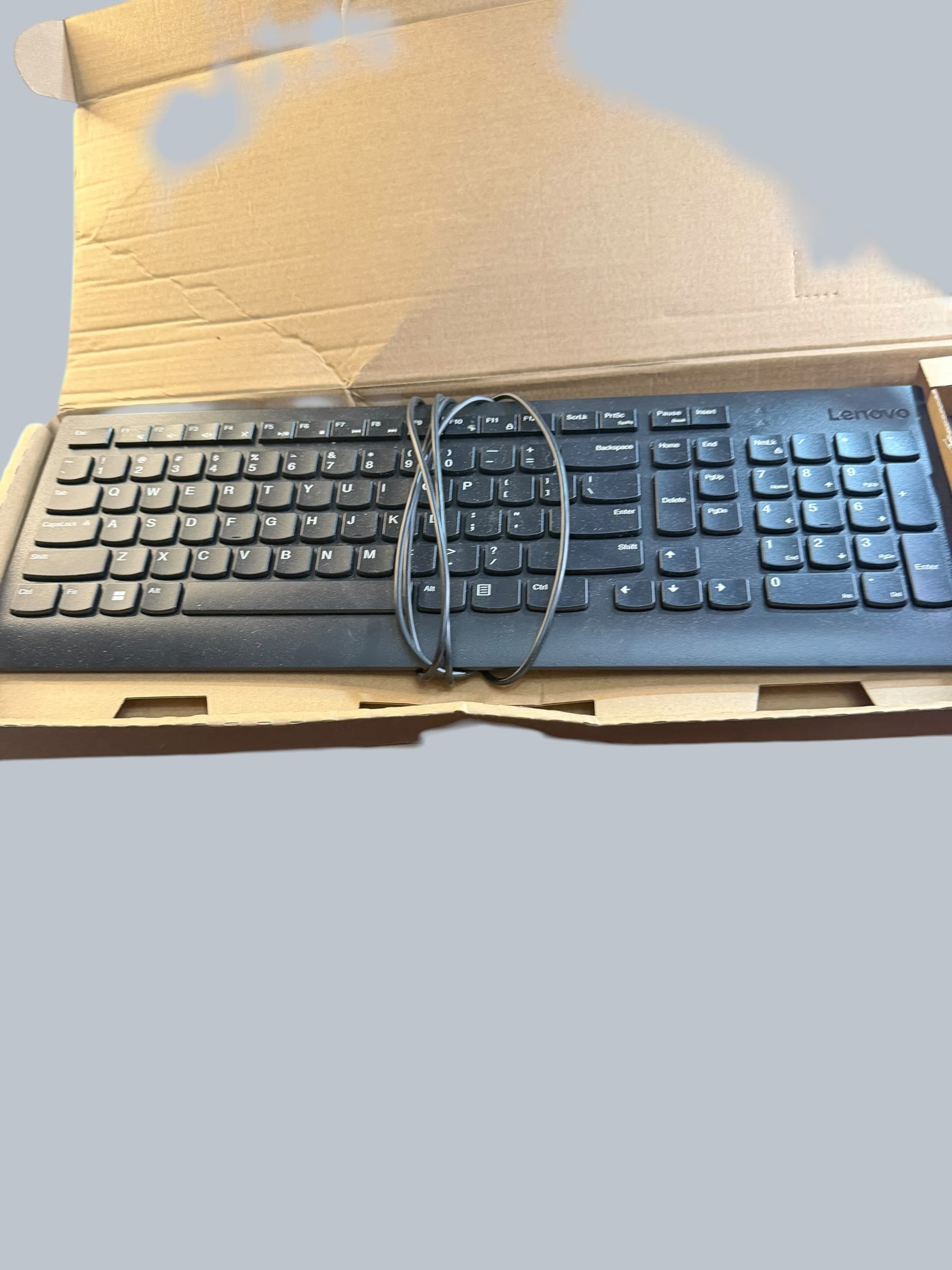 Lenovo Essential Wired USB Keyboard SK-8823 Full Size US English Open Box - Thumbnail 2