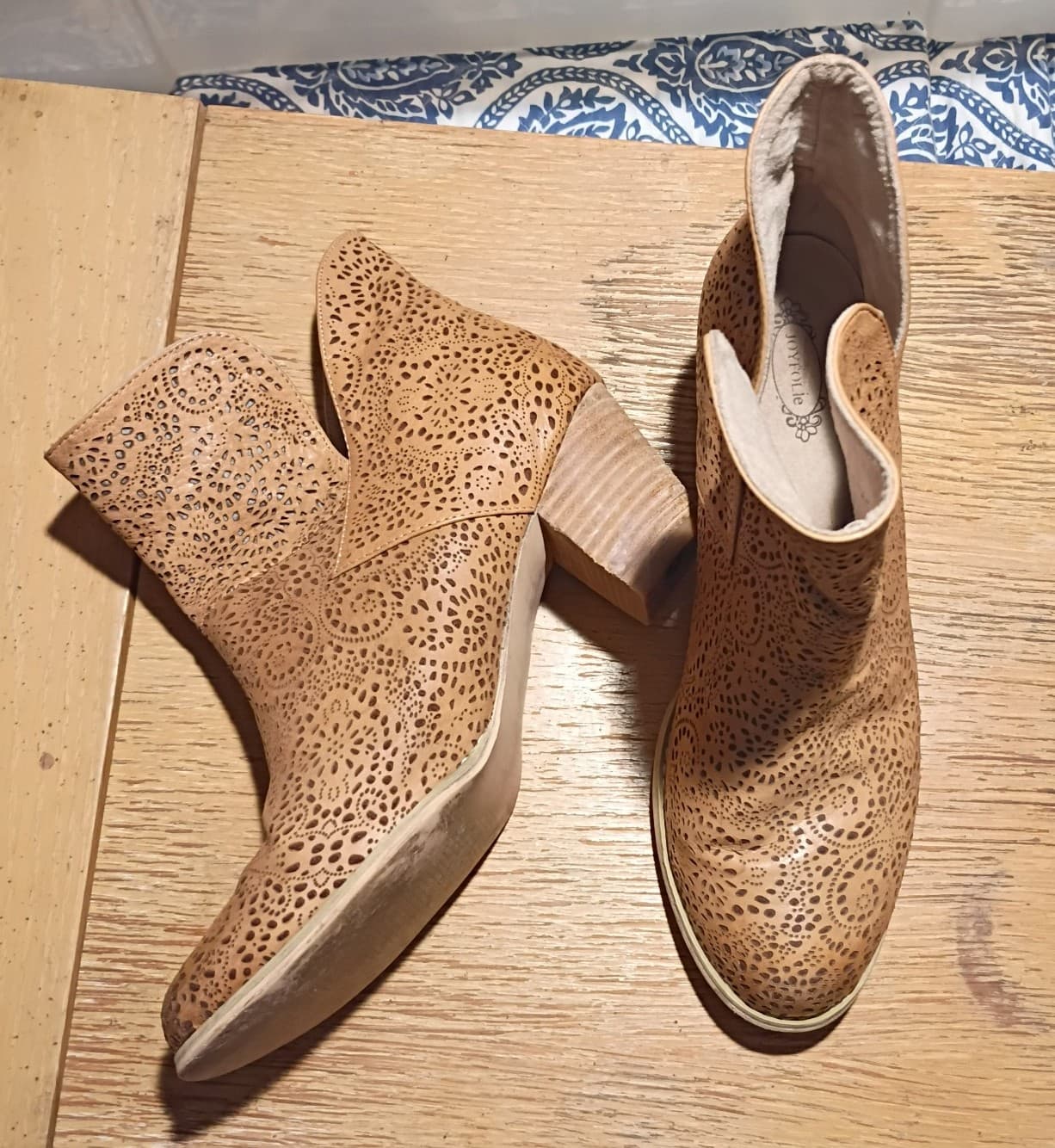 Dallyse booties in pecan