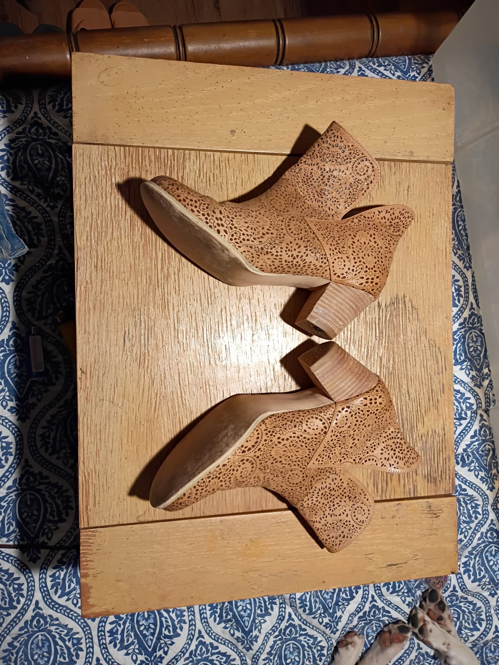 Dallyse booties in pecan - Thumbnail 2