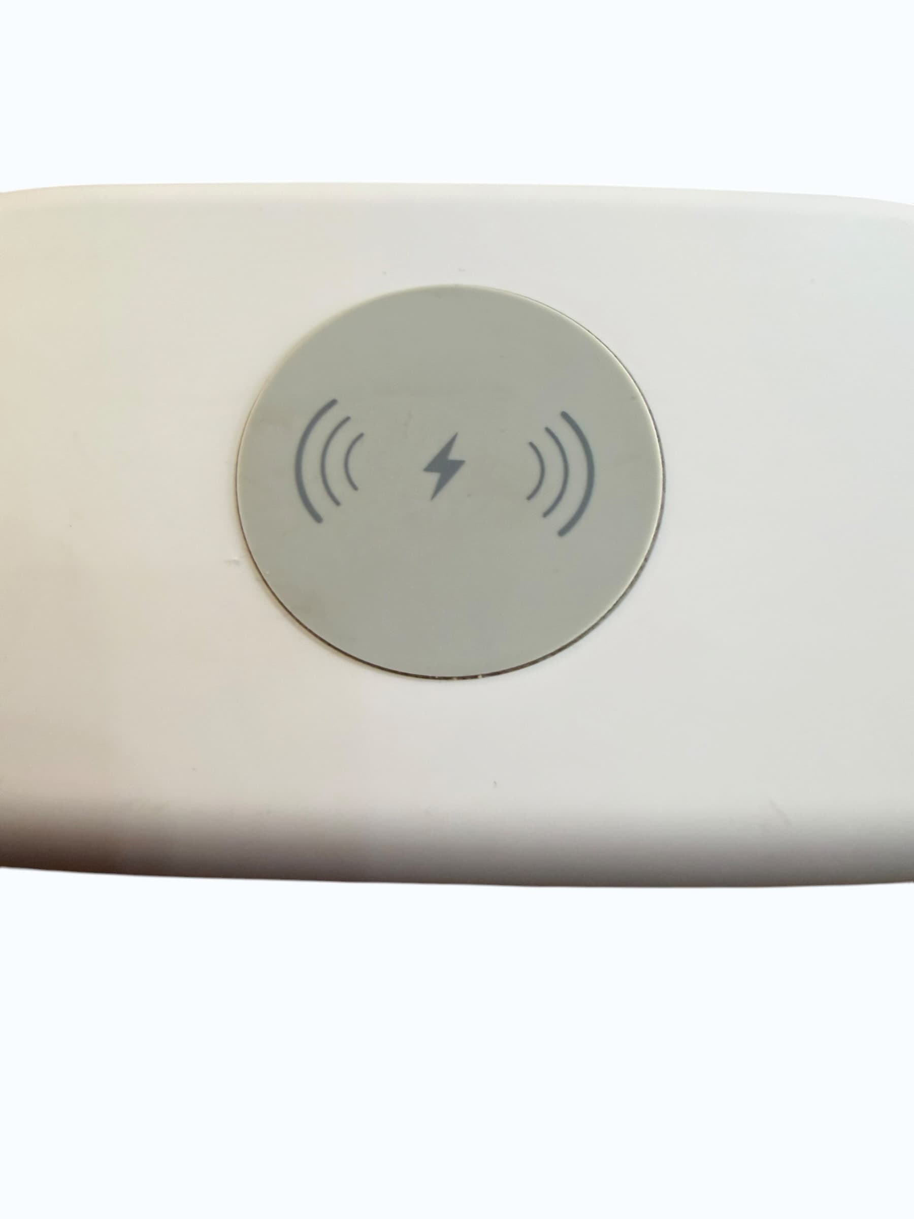 Tzumi ionUV UV Sanitizer Clock Wireless Qi Charger Model 7637 White Used - Thumbnail 2