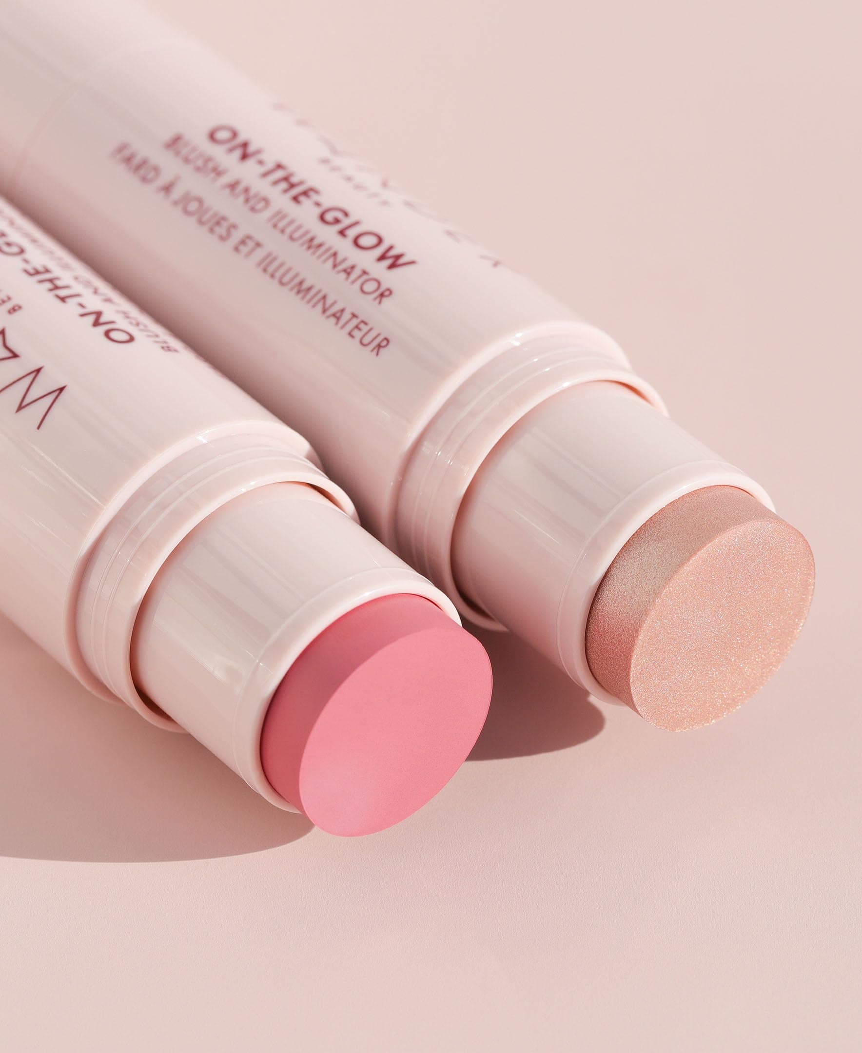 Wander Beauty on-the-glow Blush & Illuminator in Beauty: Coral rose / Nude Glow - Thumbnail 5