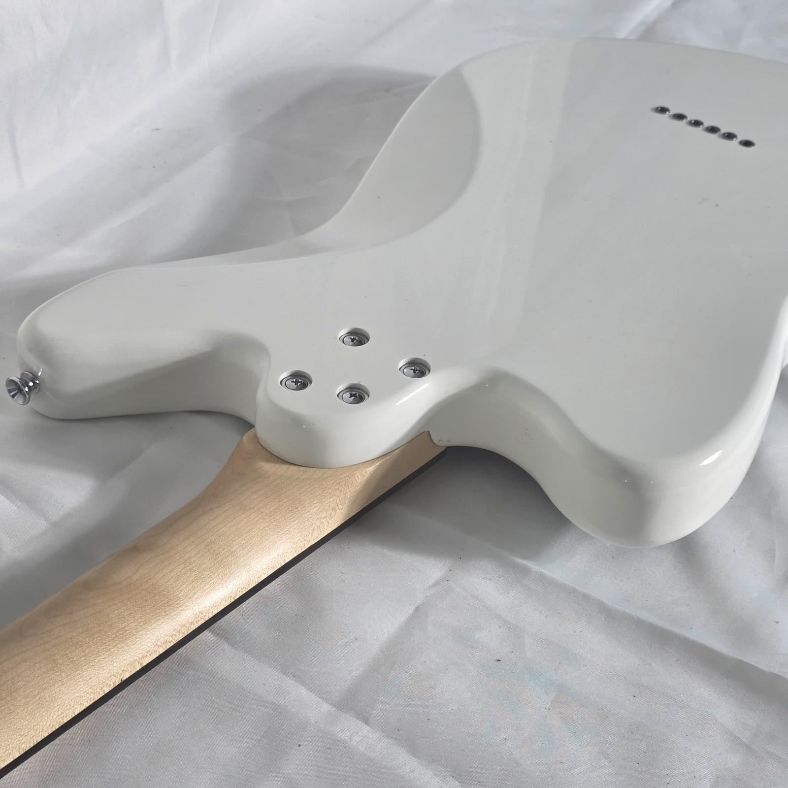 SubZero Rogue VI Baritone Electric Guitar Polar White HH Humbuckers 30" Scale - Thumbnail 11