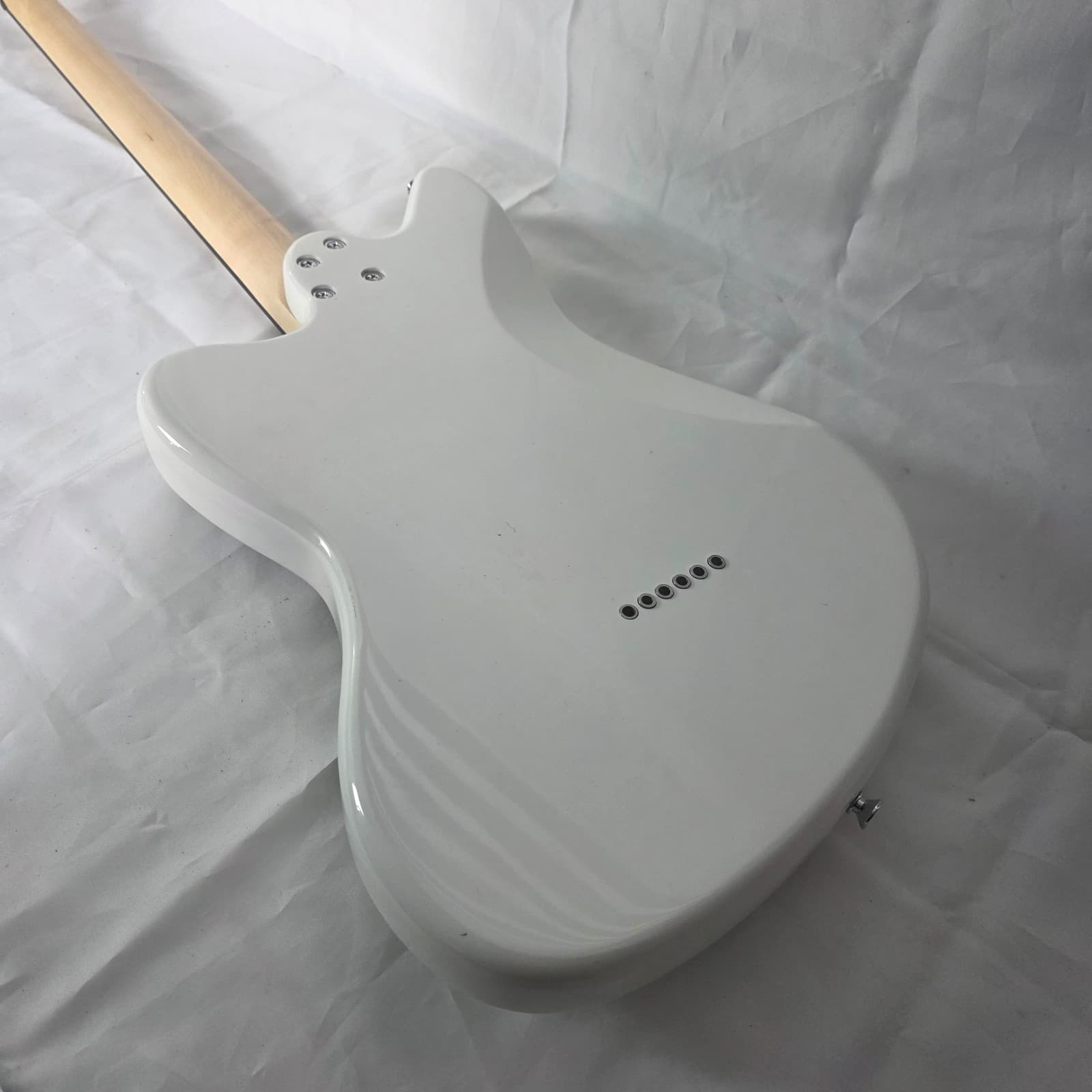 SubZero Rogue VI Baritone Electric Guitar Polar White HH Humbuckers 30" Scale - Thumbnail 7