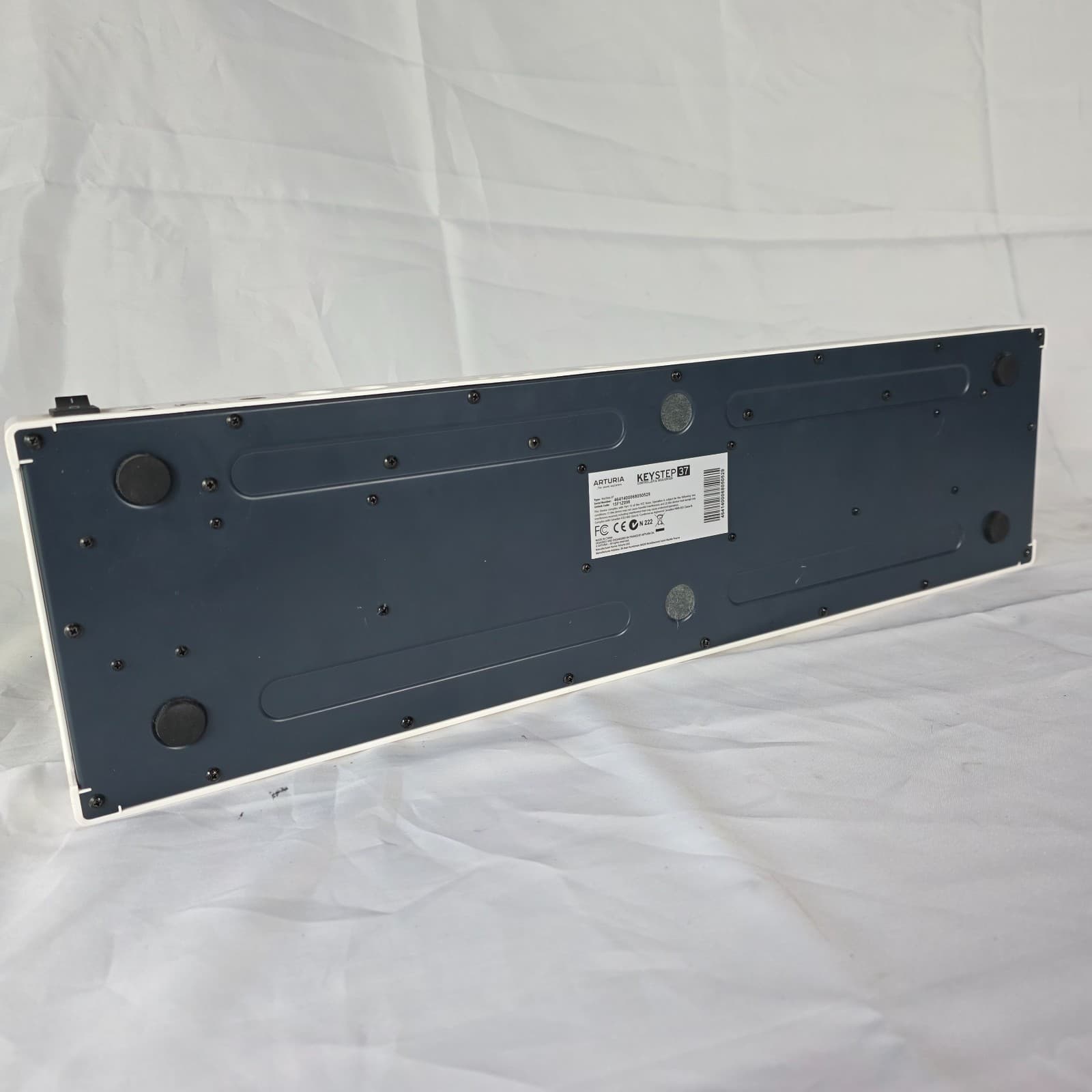 Arturia Keystep 37 USB/MIDI/CV Audio Recording Keyboard Controller & Sequencer - Thumbnail 16