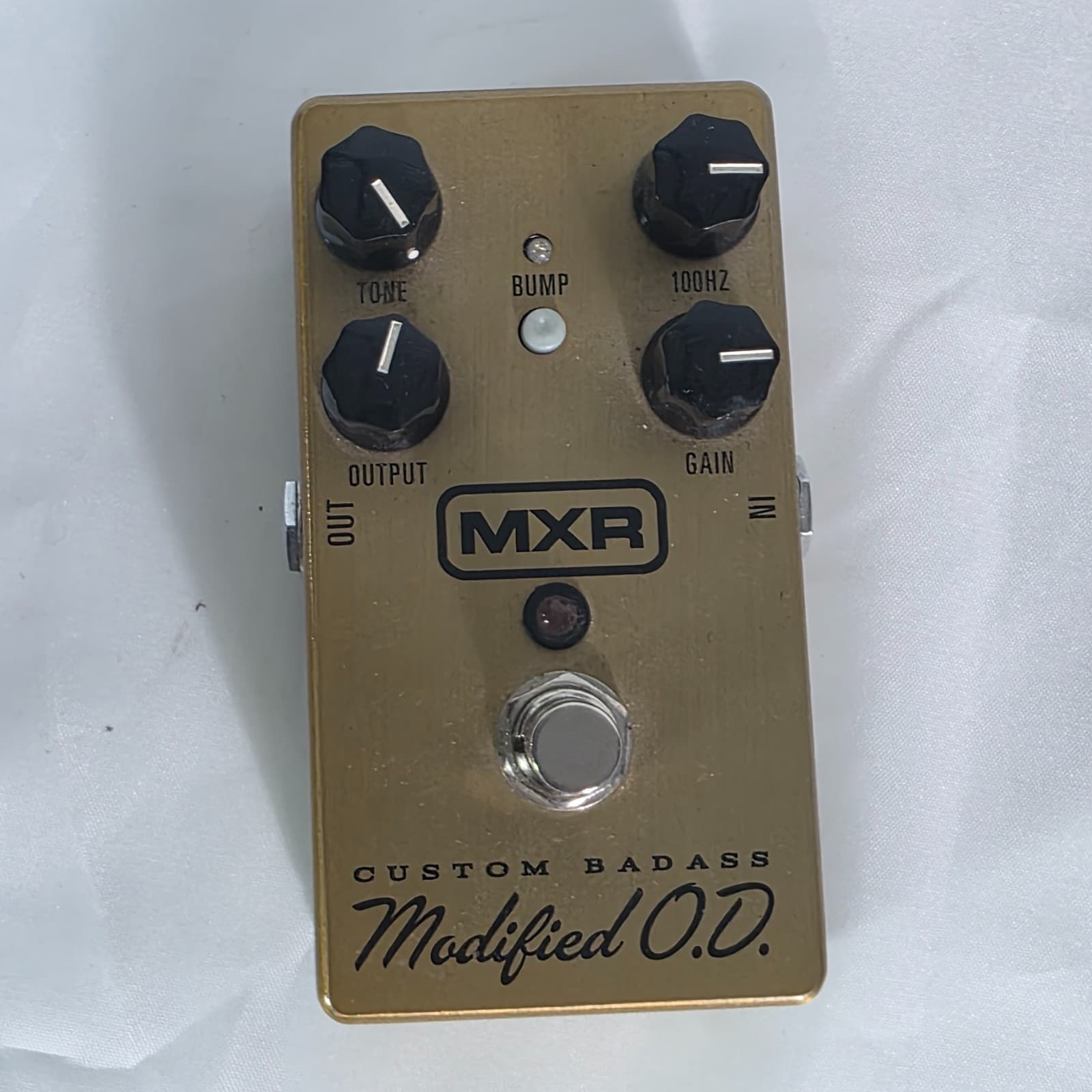 MXR M77 Custom Badass Modified O.D. Overdrive Guitar Effects Pedal - Gold - Thumbnail 2