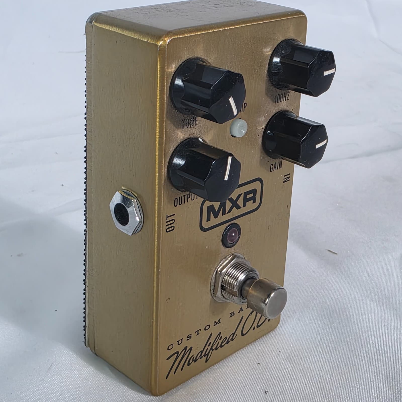 MXR M77 Custom Badass Modified O.D. Overdrive Guitar Effects Pedal - Gold - Thumbnail 4