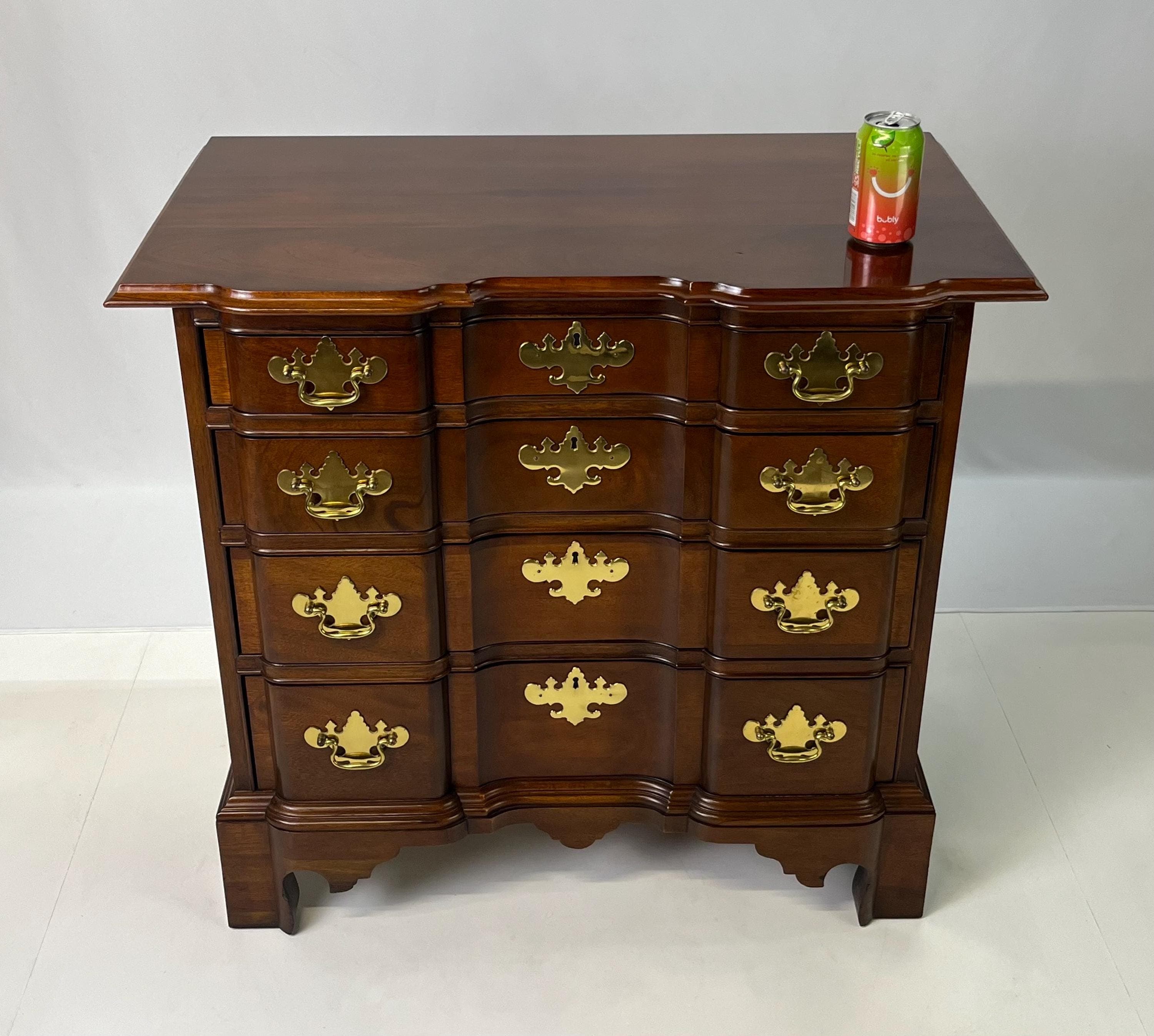 Councill Craftsmen Block Front Chest - Thumbnail 17