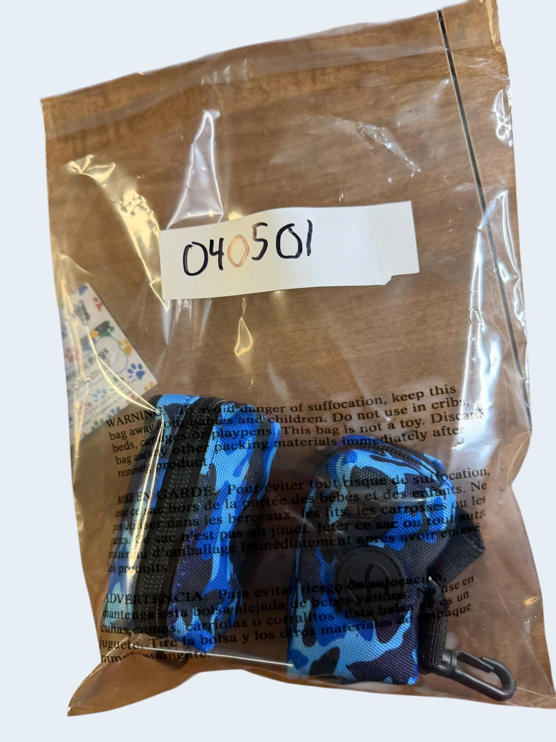 Dog Waste Bag Dispenser Pouch Blue Camo w/ Carabiner Clip 30 Bags Included NWT - Thumbnail 3