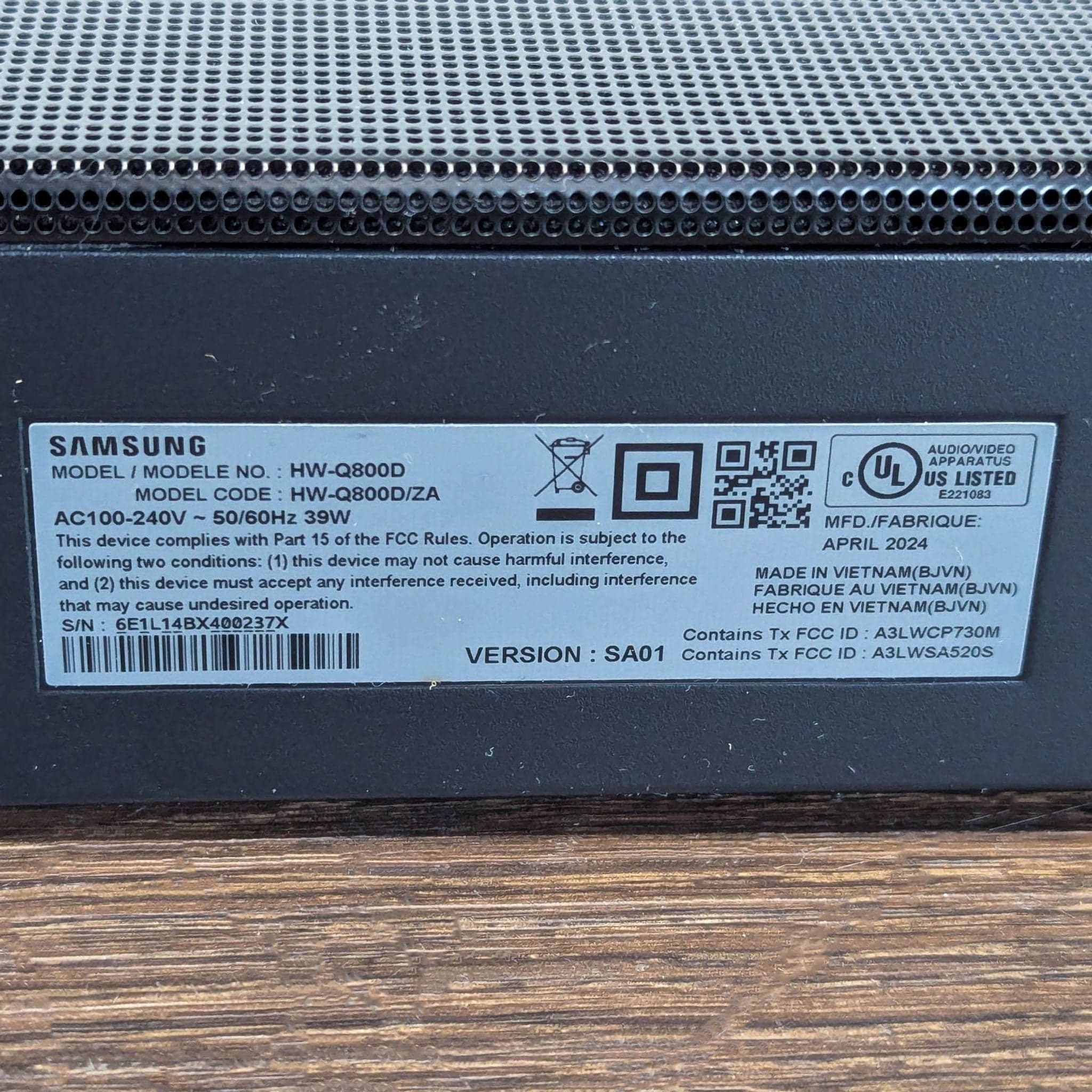 Samsung Soundbar with Wireless Subwoofer - Audio Equipment - Thumbnail 12