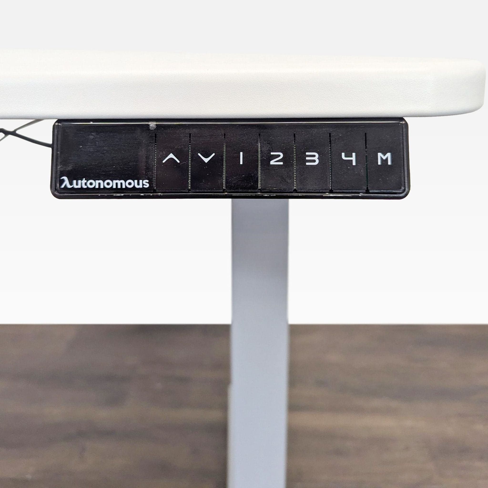 Autonomous Electric Adjustable Standing Desk with Programmable Settings - Thumbnail 2