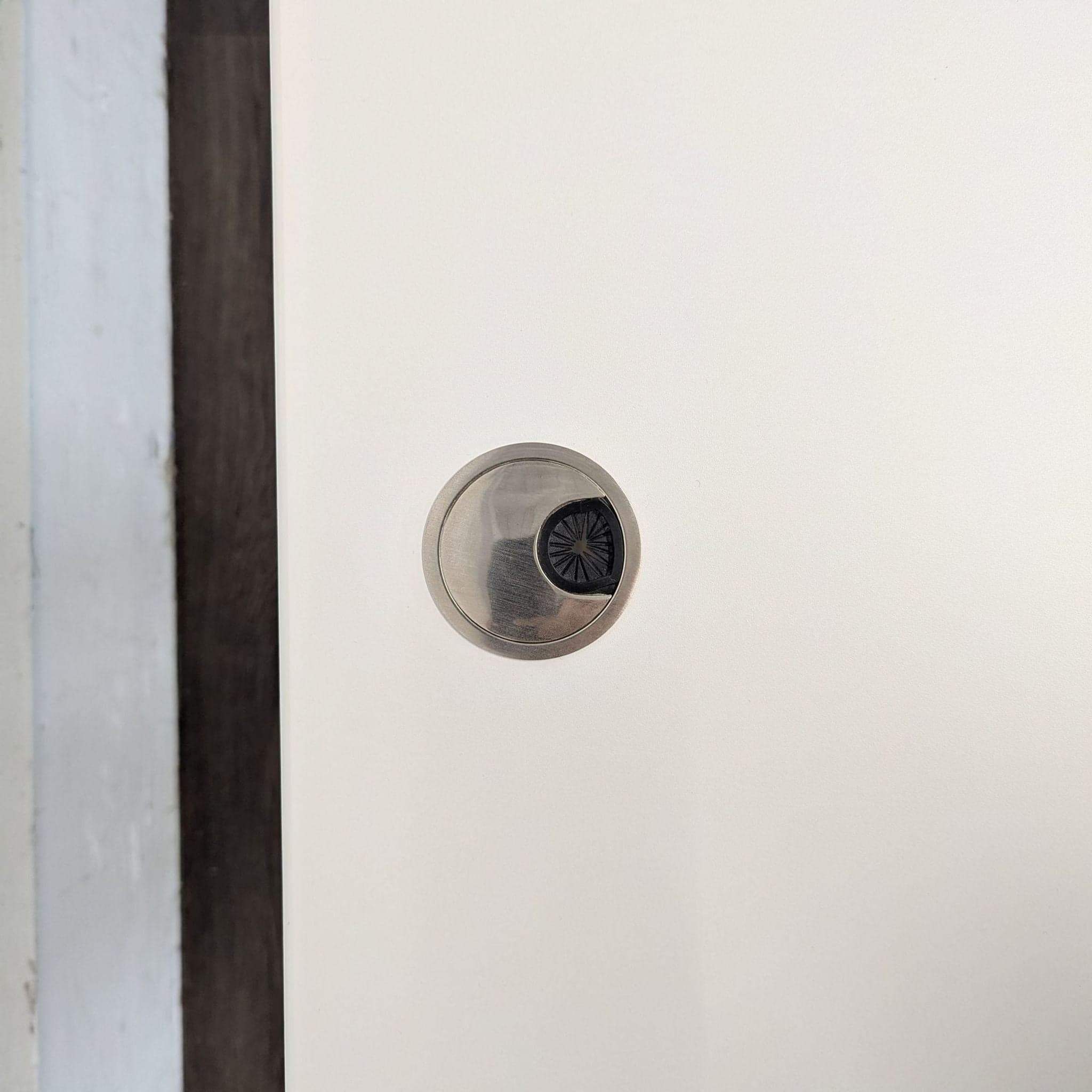 Autonomous Electric Adjustable Standing Desk with Programmable Settings - Thumbnail 7