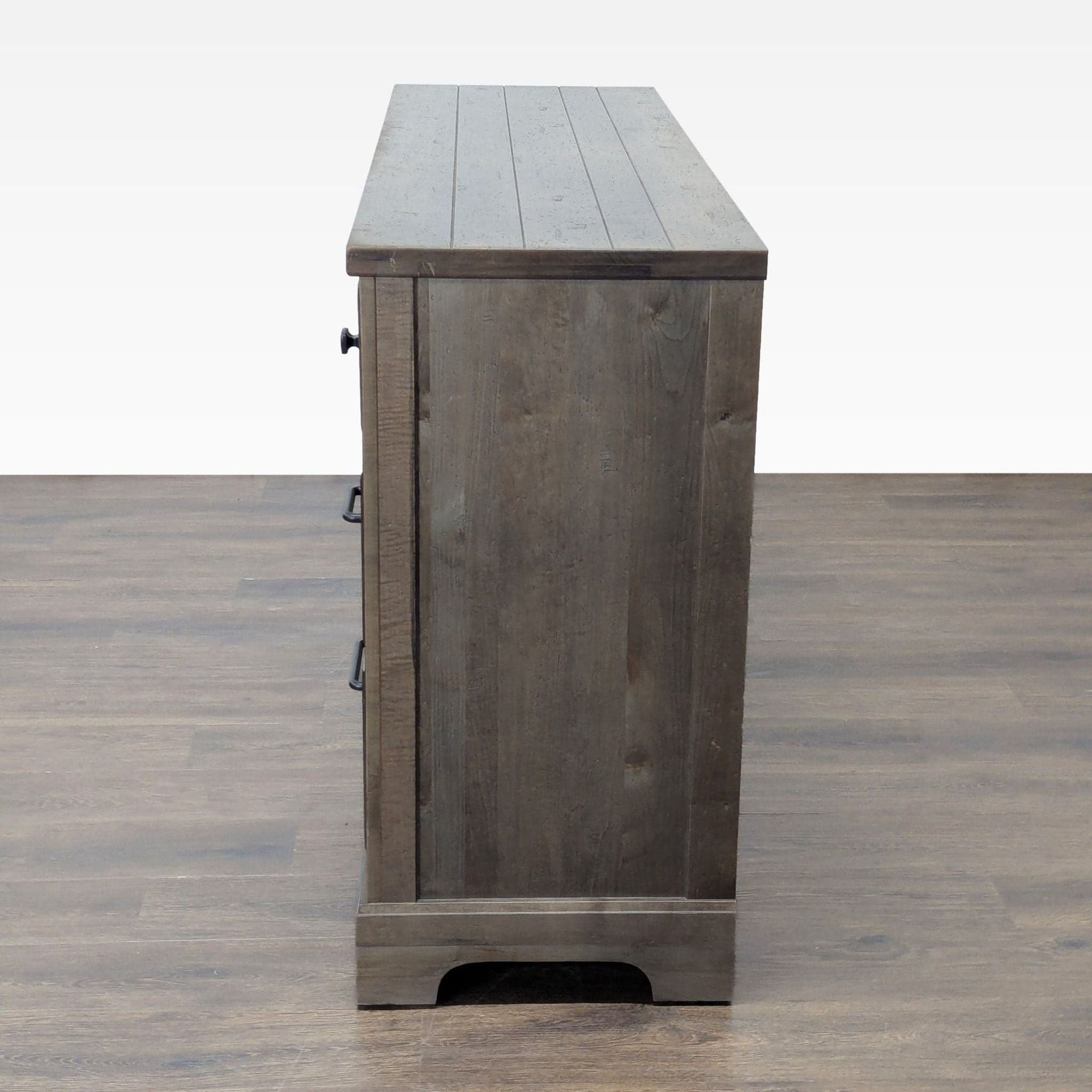 Vaughan-Bassett Solid Maple Wood Dresser - Thumbnail 4