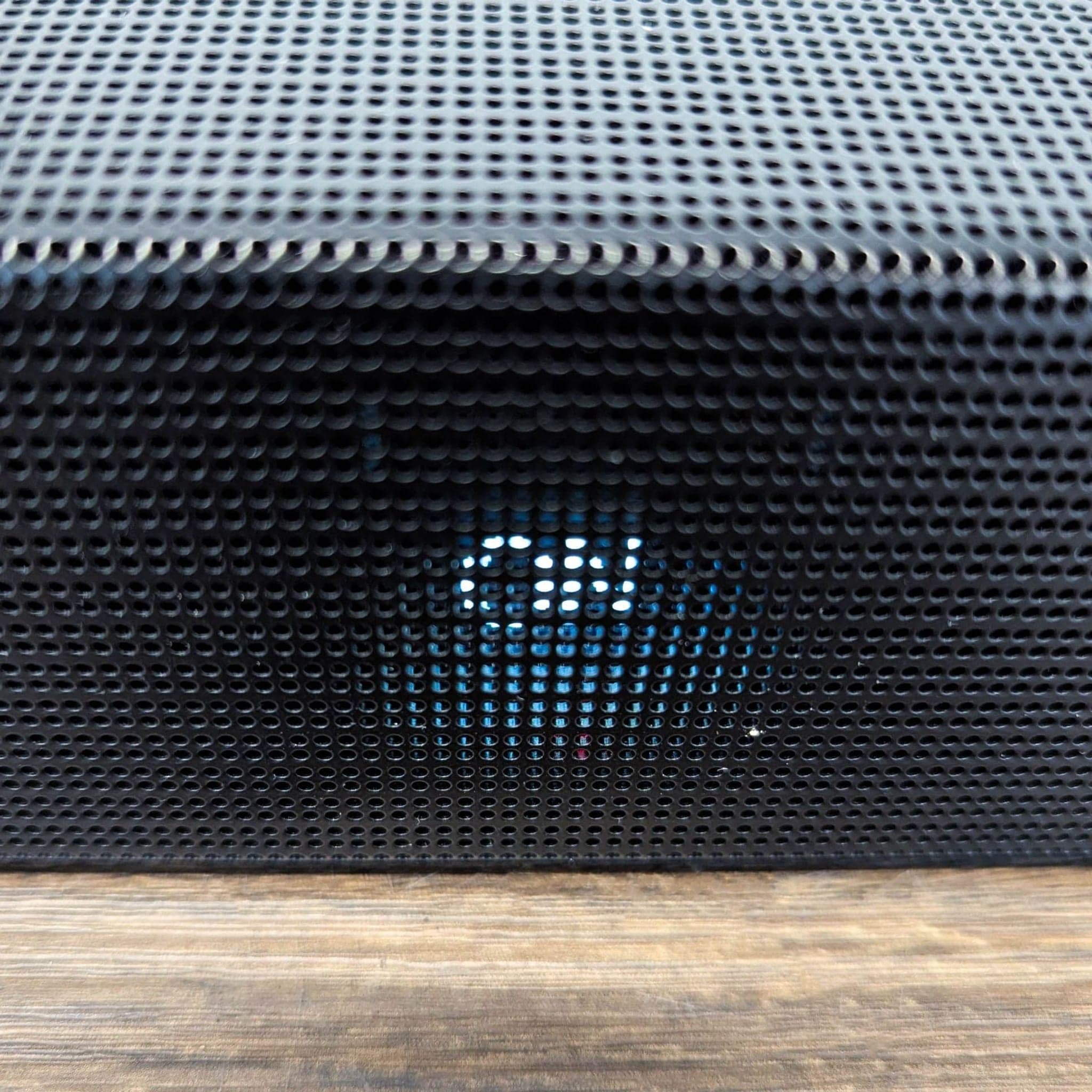 Samsung Soundbar with Wireless Subwoofer - Audio Equipment - Thumbnail 6