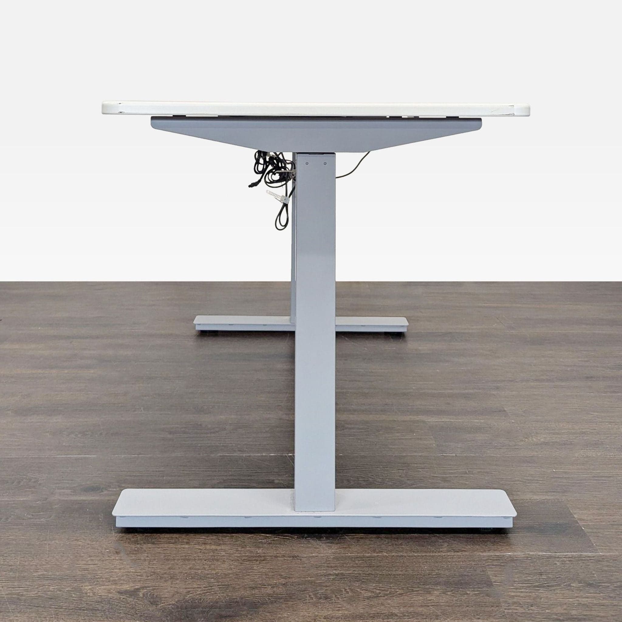 Autonomous Electric Adjustable Standing Desk with Programmable Settings - Thumbnail 9