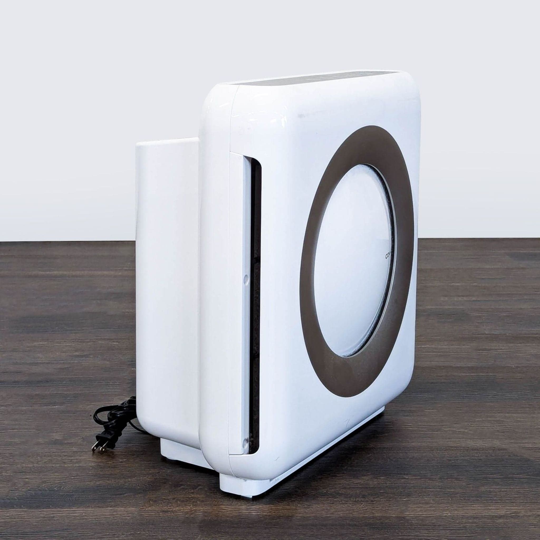 Coway Air Purifier - Compact and Stylish for Clean Indoor Air - Thumbnail 2