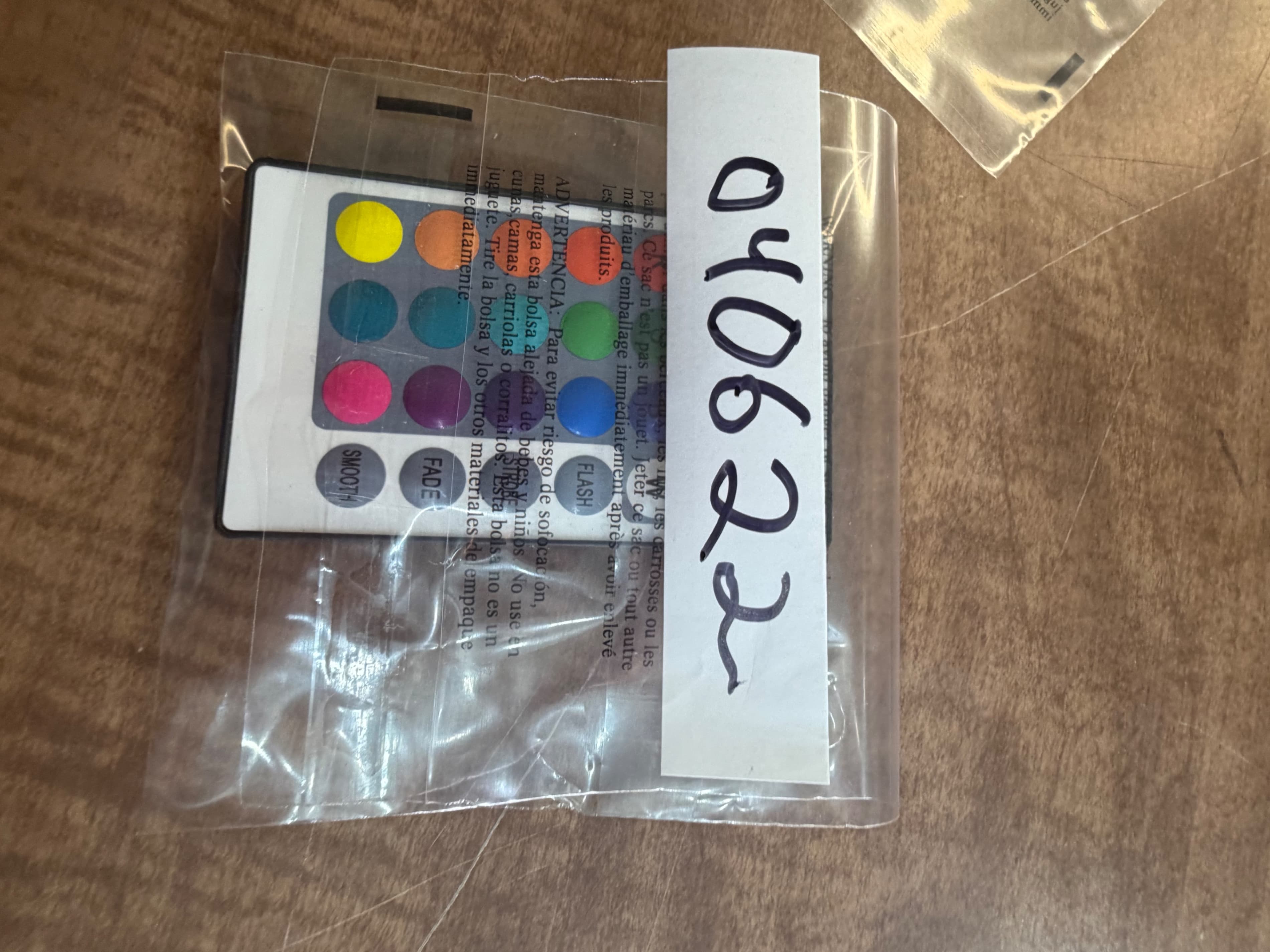 aura LED Remote Control - Thumbnail 3