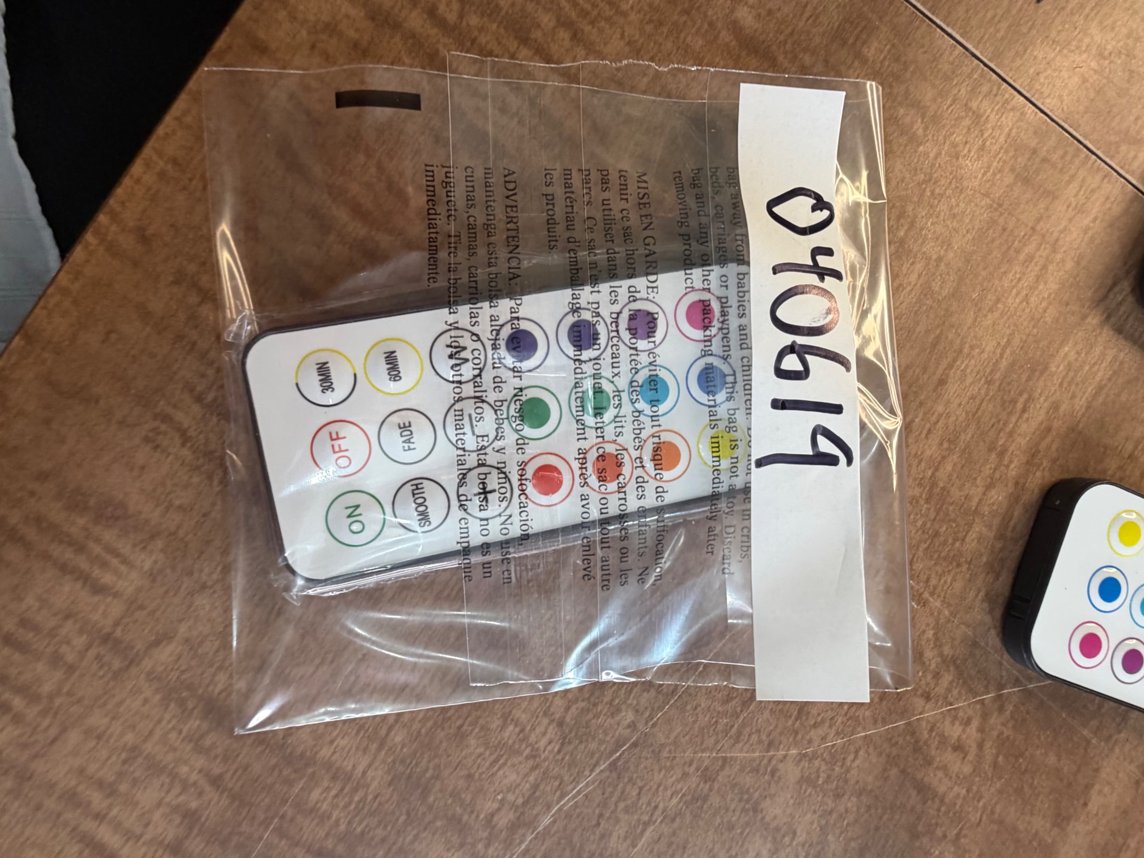 LED Light Remote Control - 24 Keys - Thumbnail 3