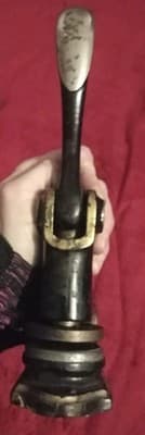 Antique Cast Iron Embossing Seal Press The Golden Laundry Company Colorado 1929 - Thumbnail 5