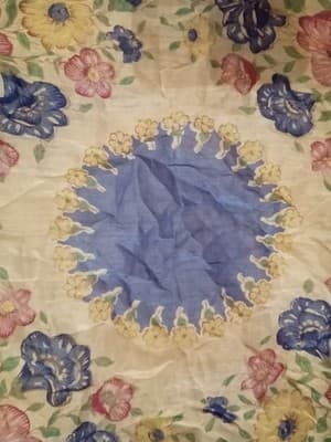 Vtg 1950s Floral Handkerchief Scalloped Swag Edge Pink Blue Yellow Medallion 13" - Thumbnail 7
