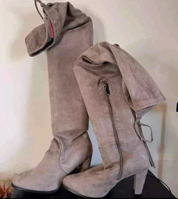 Catherine Malandrino Taupe Over the Knee Faux Suede Boots Women's 7.5 Zipper - Thumbnail 3