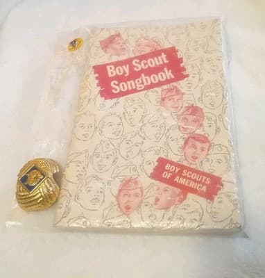 1950s Cub Scout Lot: 1956 BSA Songbook, Wolf Slide (Clasp Back) & Service Star - Thumbnail 2