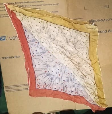 Rare Pair Vint. 1950s Silk Pocket Squares Hand Rolled Edges AS-IS Repair/Study - Thumbnail 23