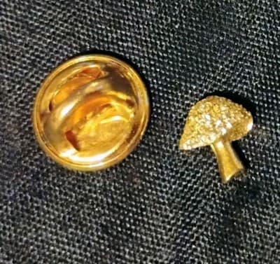 Vintage Gold-Tone "Secret Garden" Pin Set – Turtle, Ladybug, & Mushroom - Thumbnail 7