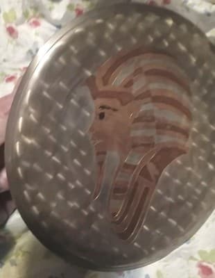 Vintage Egyptian King Tut Wall Decor Plate – Hand Etched Brass & Copper – 8" - Thumbnail 5