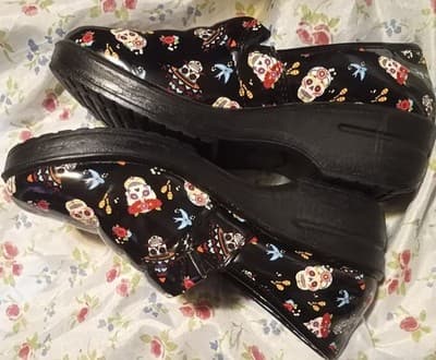 Easy Works by Easy Street Sugar Skull Clogs Women's 7 Slip Resistant Non-Marking - Thumbnail 2
