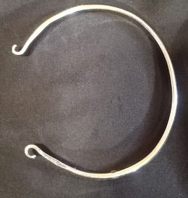 Authentic Brighton Silver Plated "Hitch" Hook Bangle Bracelet Stackable. - Image 1