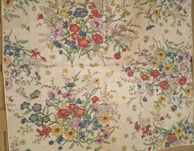 Vintage 1960s Floral Handkerchief 16.5" Large Cotton Pocket Square Ladybugs - Thumbnail 4