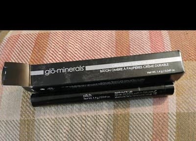 2X glō-minerals Cream Stay Shadow Stick Pitch – Single, Cream, 1.4g/0.049oz ea. - Thumbnail 3