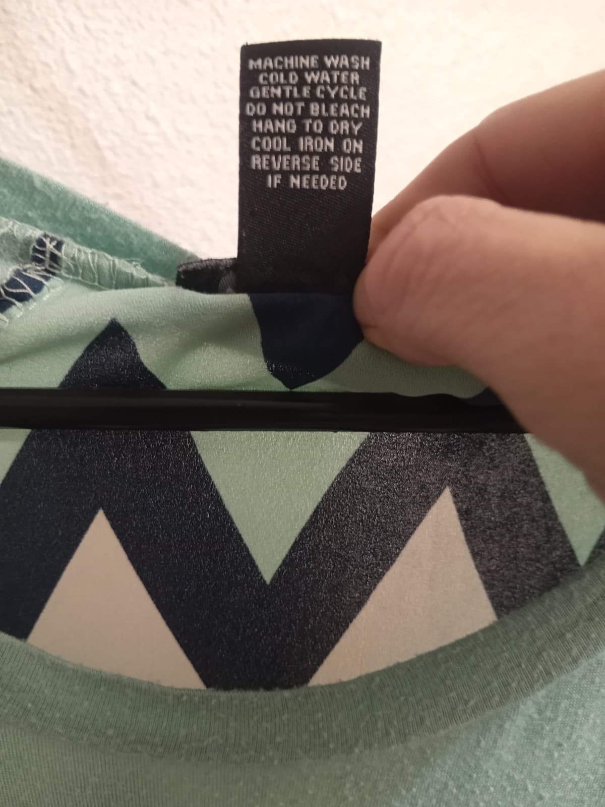 Rue21 Mint & Navy Chevron High-Low Pocket Tee - Size S - EUC - Thumbnail 4