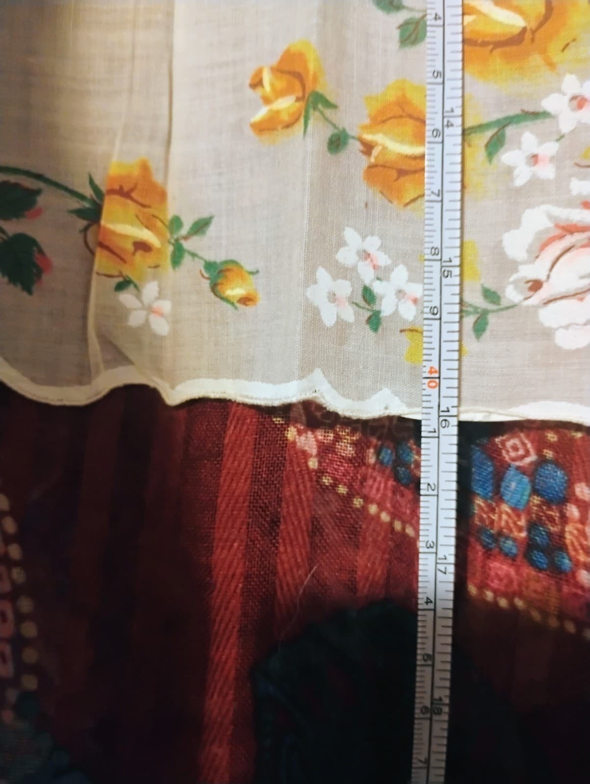 2 Beautiful LG Vintage Yellow Rose Print Handkerchiefs - Thumbnail 7