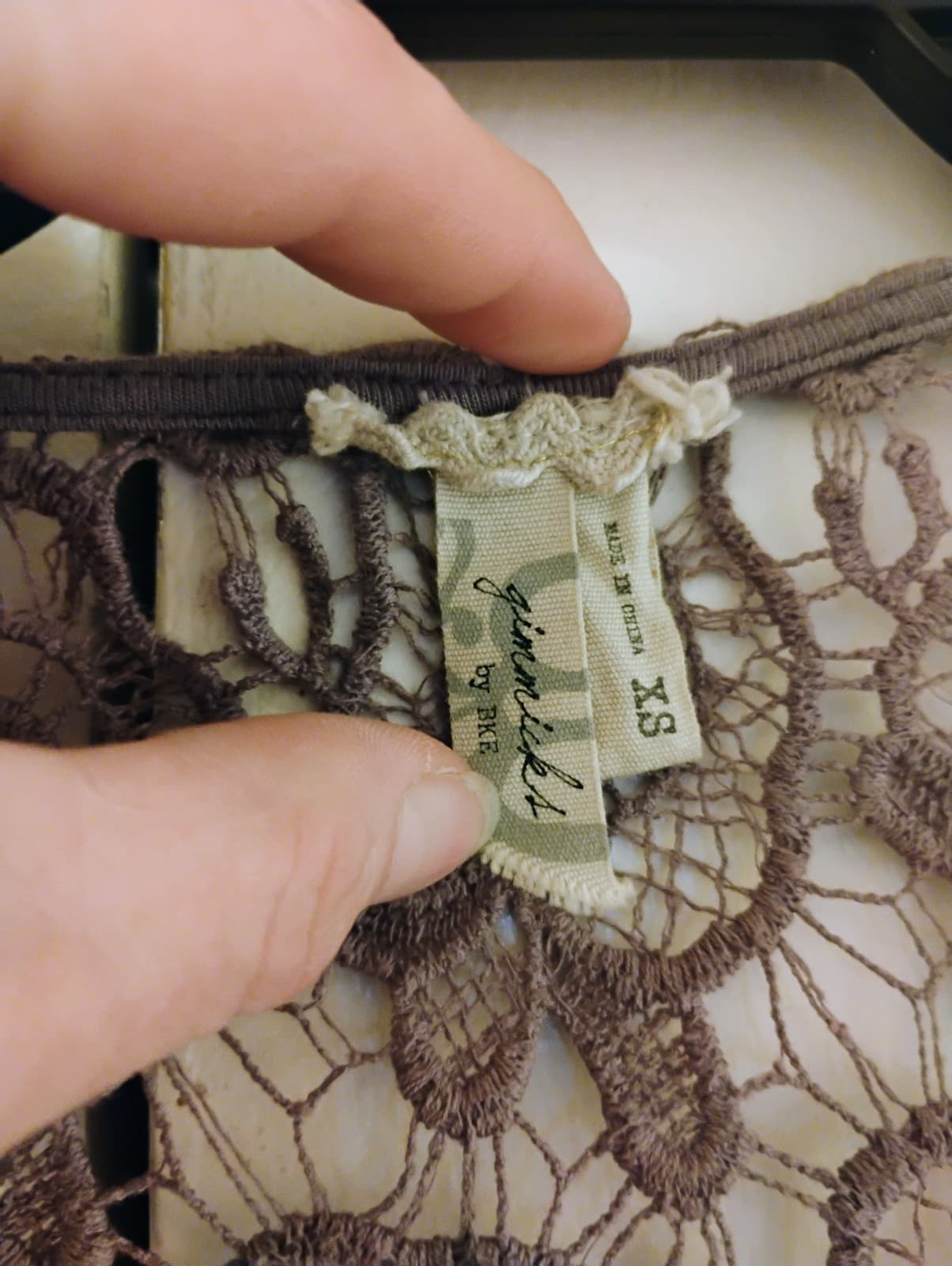 Gimmicks buckle mauve knit fringe kimono - Thumbnail 3