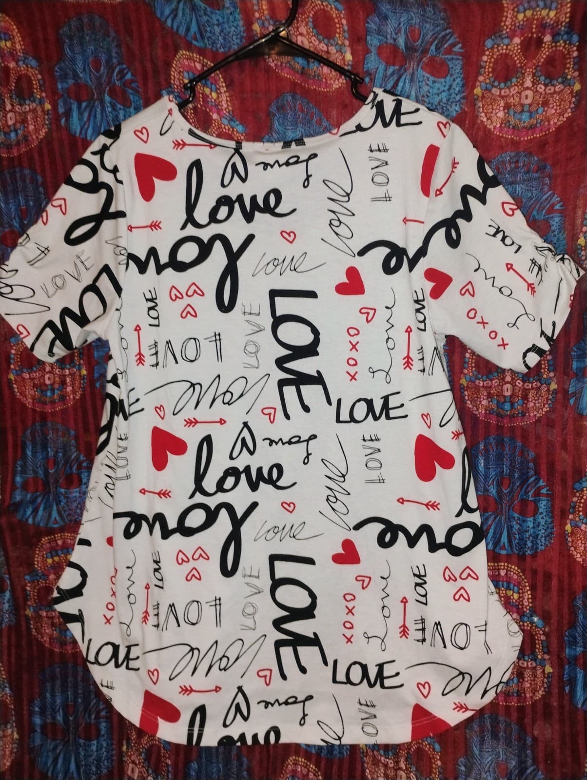 LulaRoe "Love" Print Basic T - Thumbnail 2