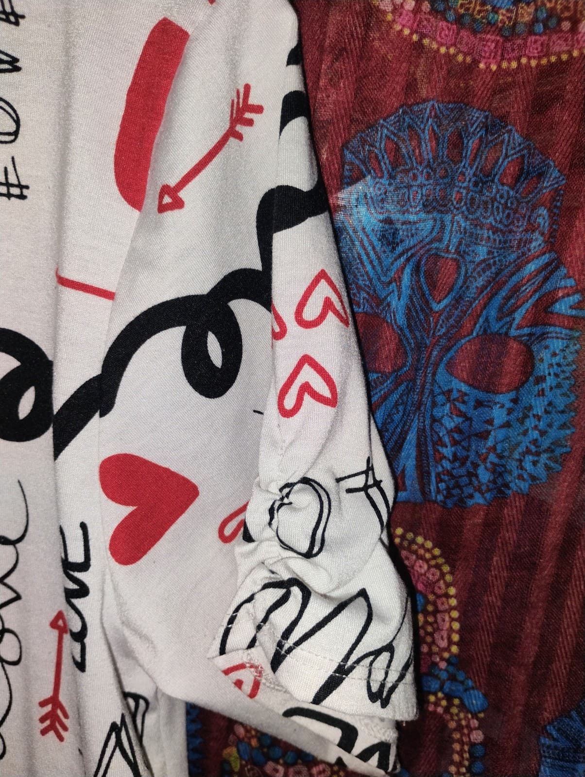 LulaRoe "Love" Print Basic T - Thumbnail 3