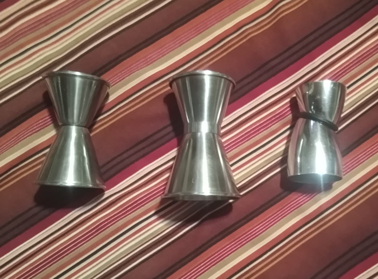 Professional 3-Piece Stainless Steel Jigger Set (1/2oz – 2oz) – Godinger GB Etch - Thumbnail 6