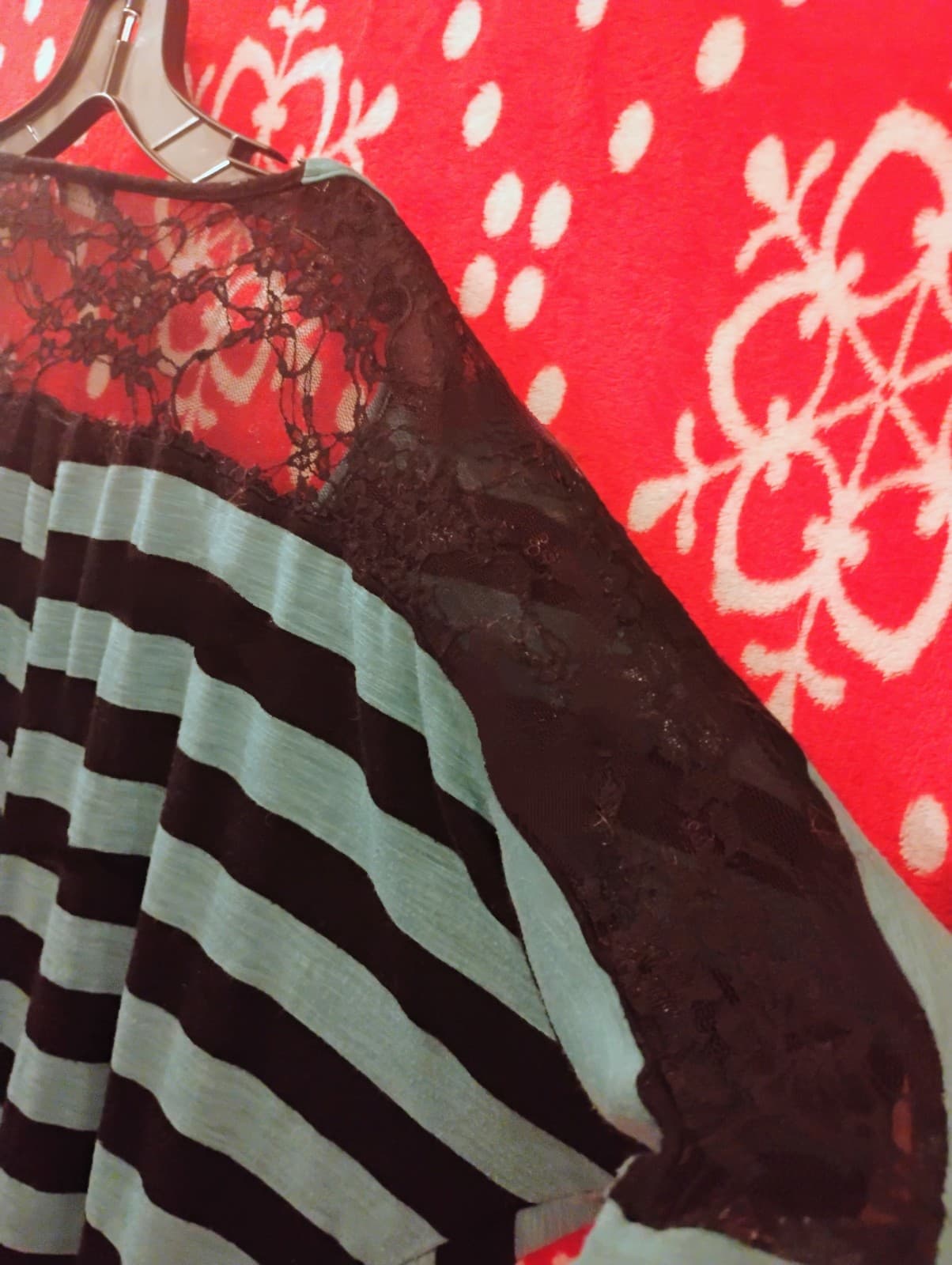 Wet Seal black and teal with Lacey shoulder top - Thumbnail 4