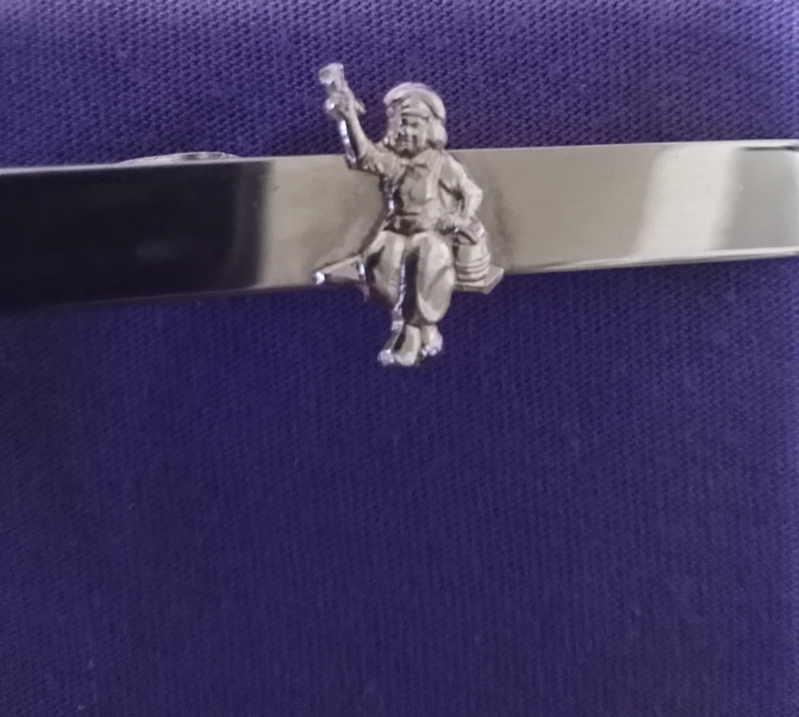 Rare Vintage Dutch Boy Paint Tie Clip - Gold Tone Advertising Jewelry - Thumbnail 7