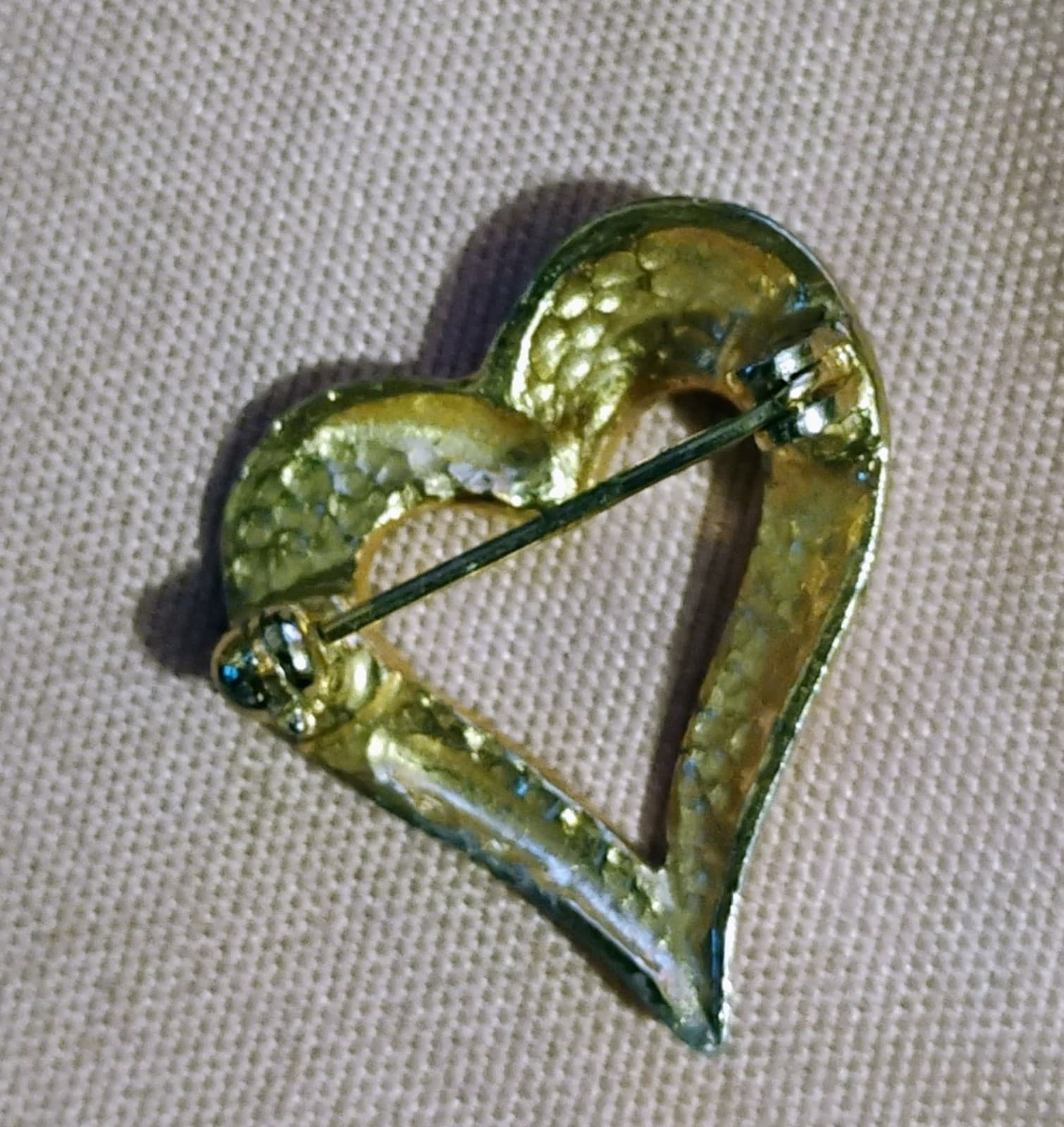 Heart Shaped pin/lapel - Thumbnail 3