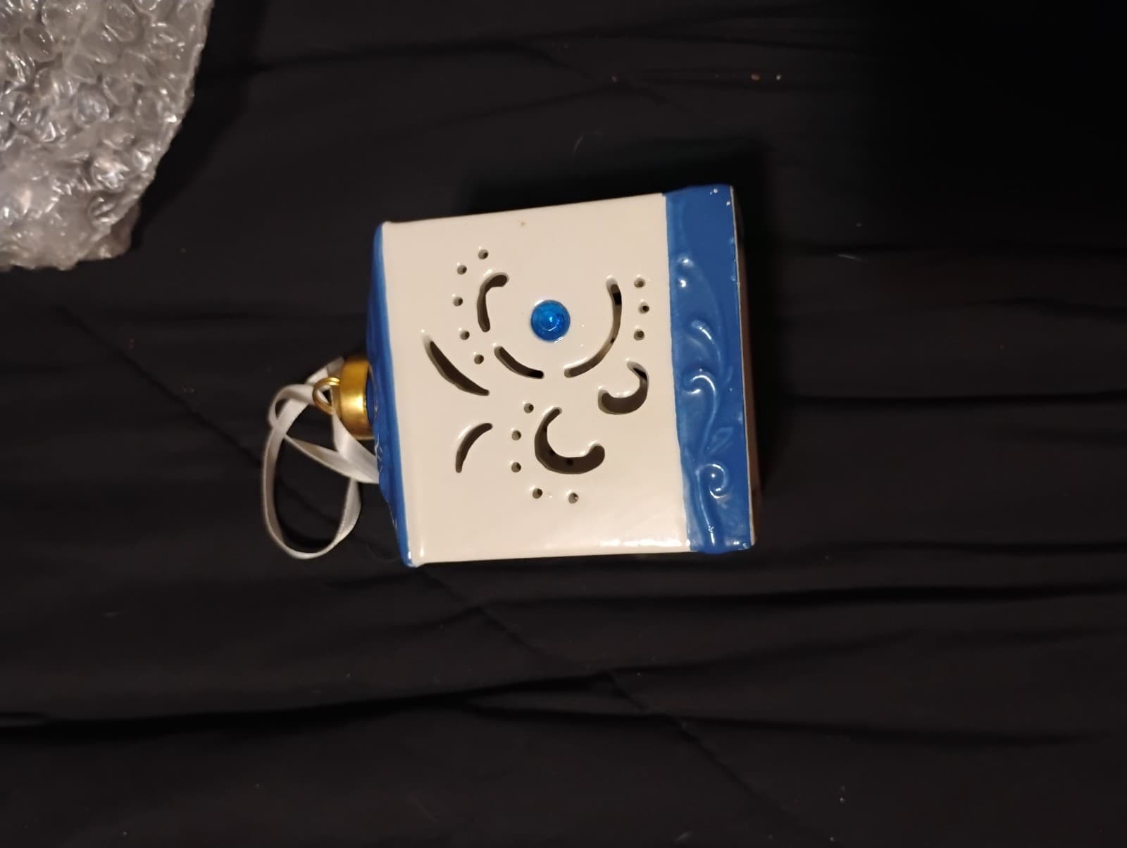 Lantern Ornament by Lightscapes Universal - Thumbnail 4